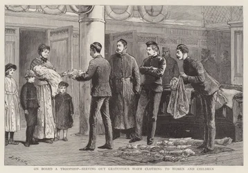 Om bord på et troppeskib, der serverer gratis varmt tøj til kvinder og børn